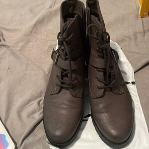 Grey Soul by Naturalizer combat boot, wide width